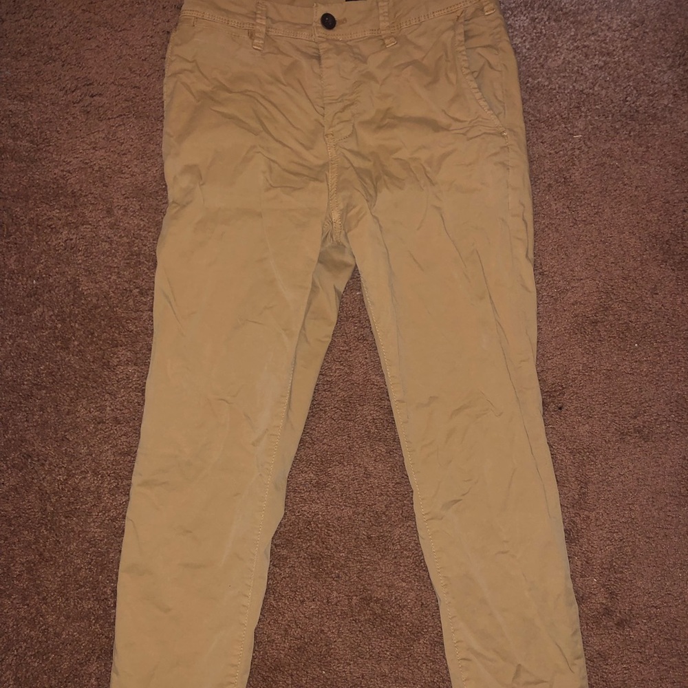 American Eagle Light Khaki Chino Pants
